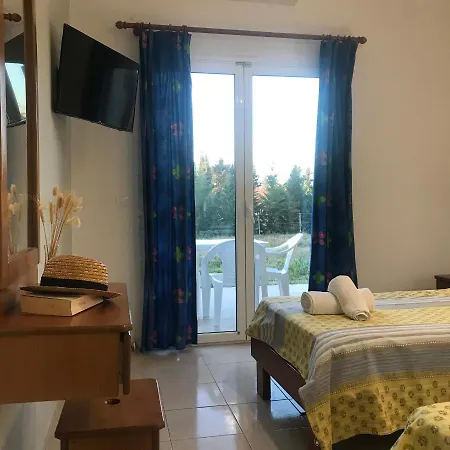 In - Amazing 1 Bed Banos And Swimming Pool Gæstehus